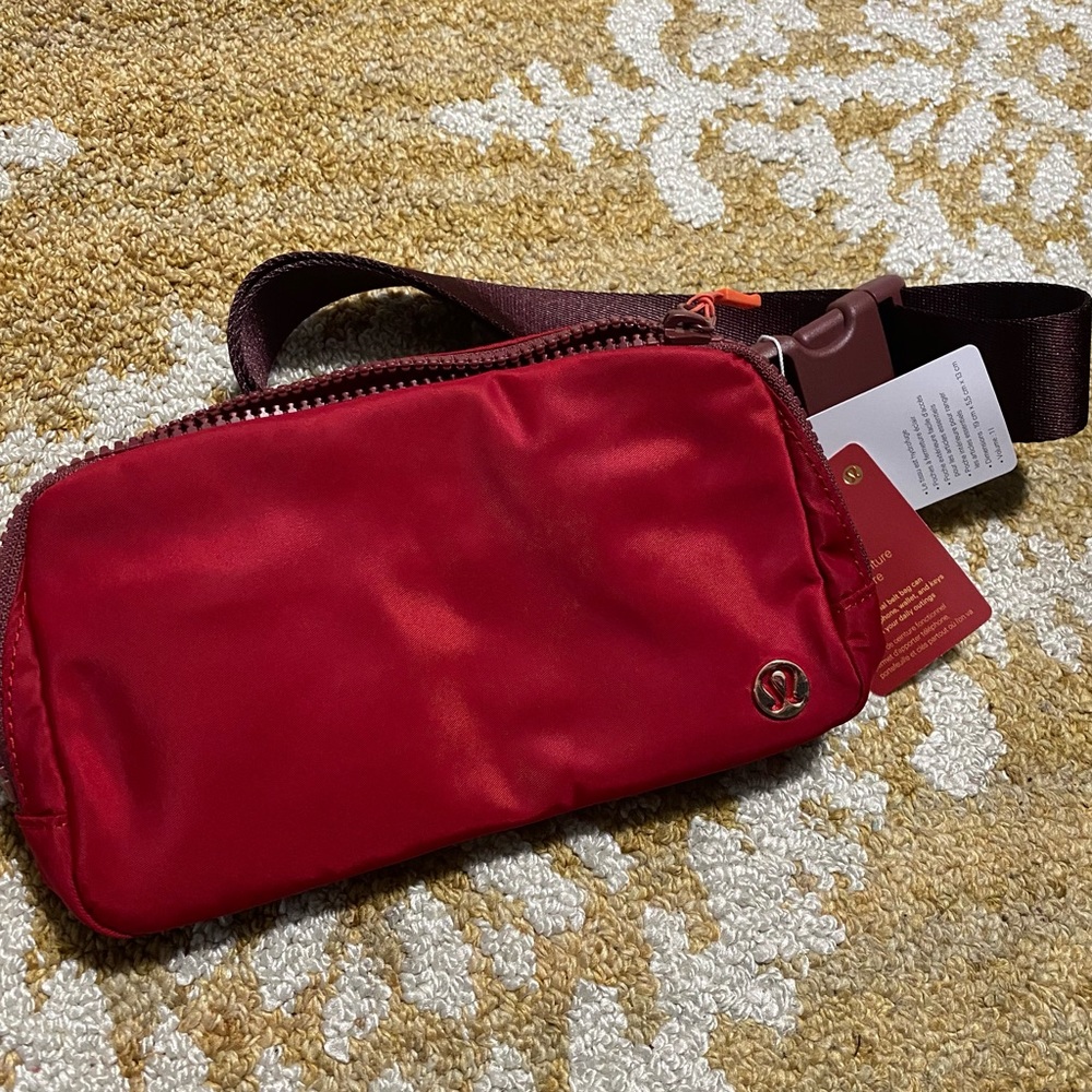 Lululemon Everywhere Belt Bag - Lunar New Year